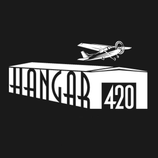 Hangar 420 Lynnwood logo